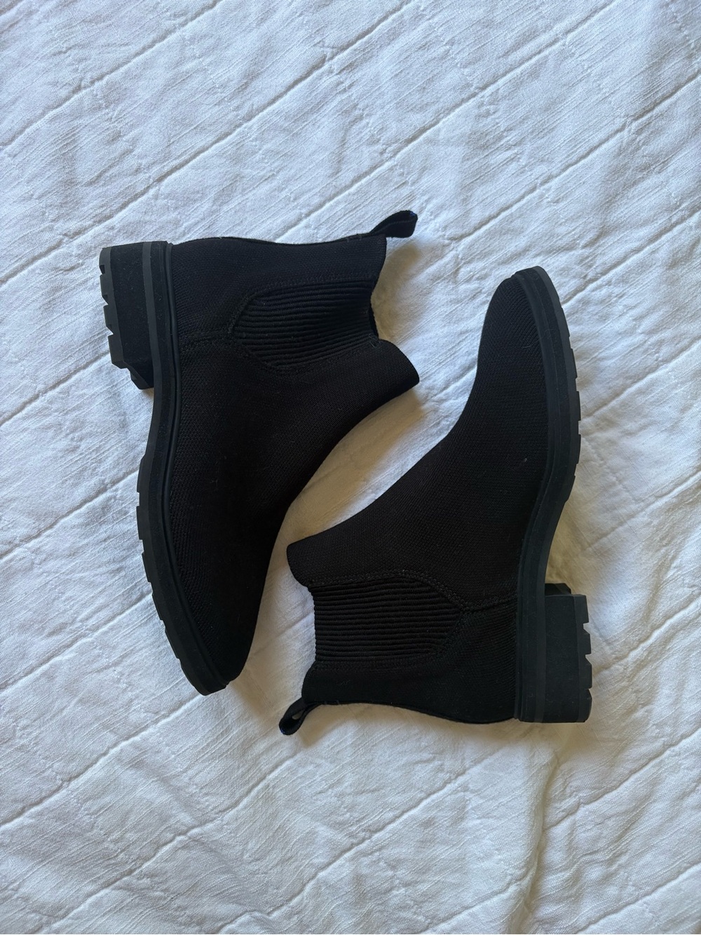 Rothy’s The Lug Boot Black Knit Chelsea Ankle Boots Lug Sole Women’s 8.5